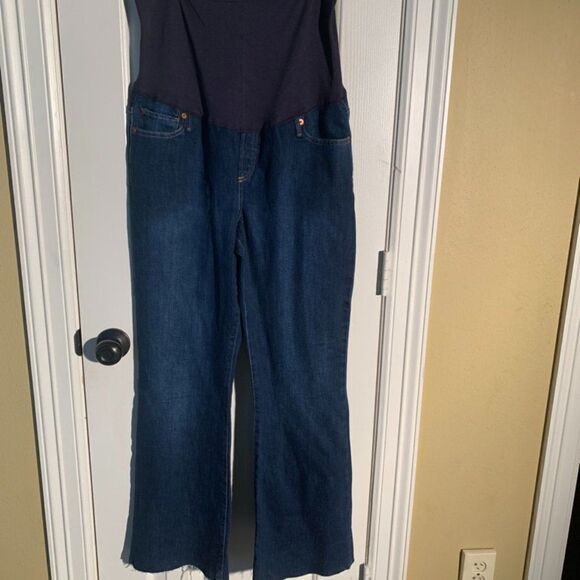 GAP Stretch Flare Maternity Jean - Picture 1 of 8